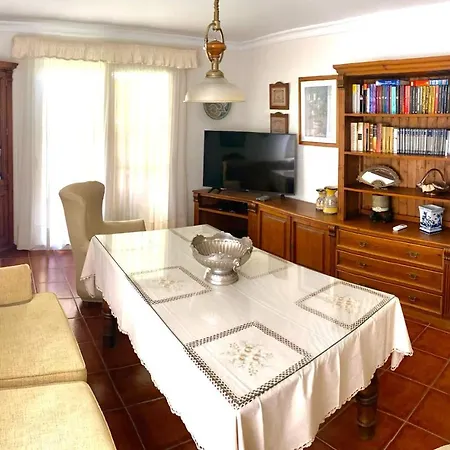 Casa Alameda * 丰希罗拉