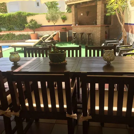 Casa Alameda * 丰希罗拉