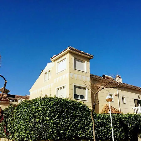 بيت للعطل Casa Alameda *